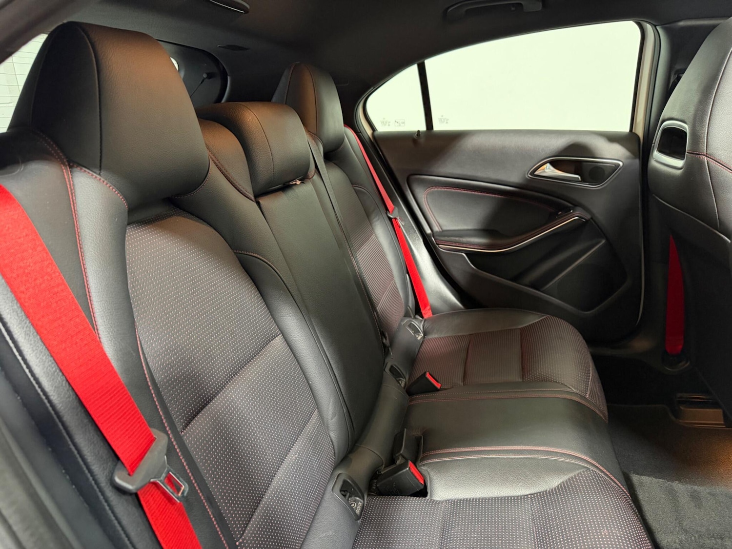 Used Mercedes-Benz A-Class 2015 for sale - 77377425: Photo 21