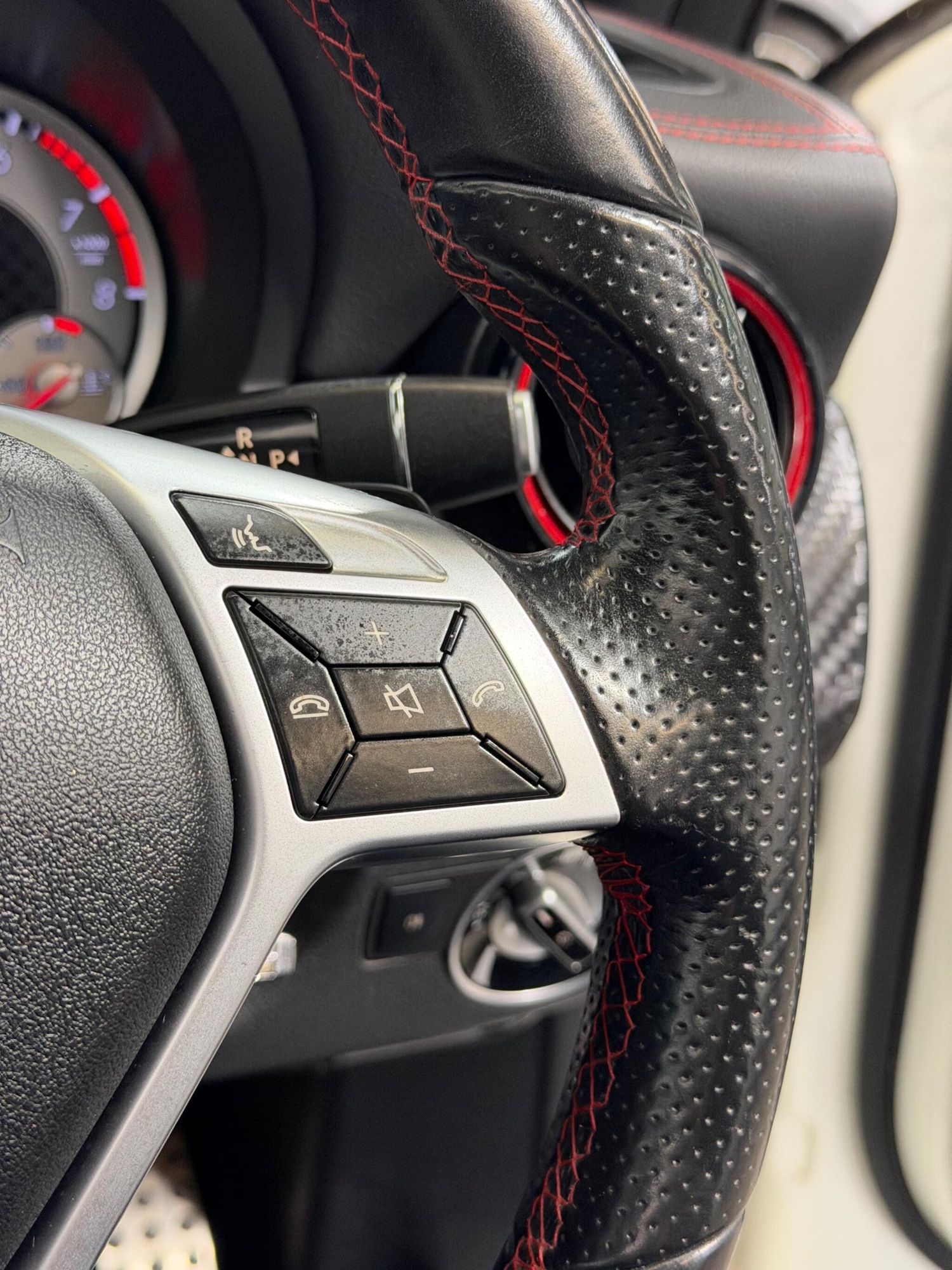 Used Mercedes-Benz A-Class 2015 for sale - 77377425: Photo 29