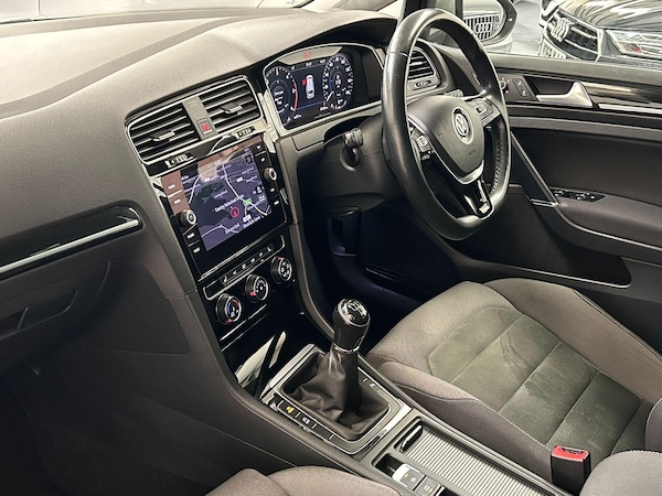 Used Volkswagen Golf 2018 for sale - 75990947: Photo 17