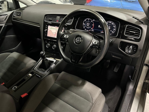Used Volkswagen Golf 2018 for sale - 75990947: Photo 24