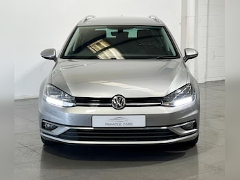 Used Volkswagen Golf 2018 for sale - 75990947: Photo 2