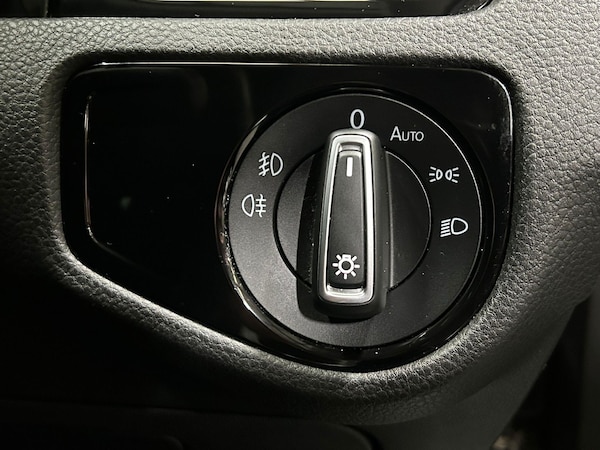 Used Volkswagen Golf 2018 for sale - 75990947: Photo 30