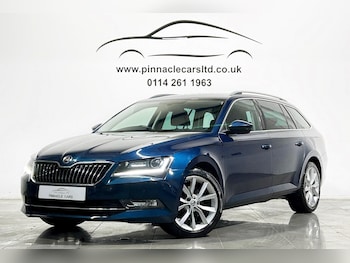 Used Skoda Superb 2017 for sale - 76584738: Photo