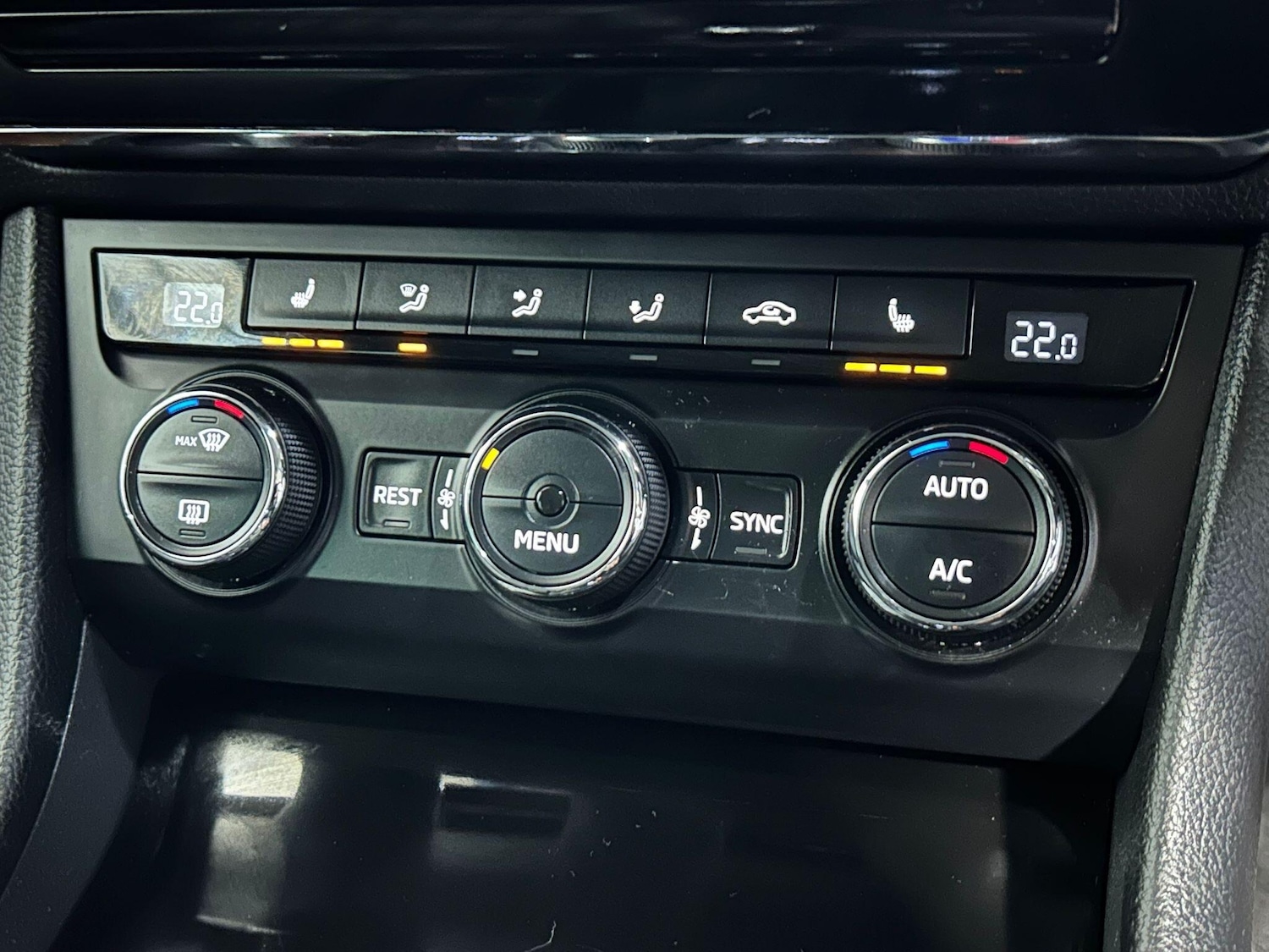 Used Skoda Superb 2017 for sale - 76584738: Photo 27