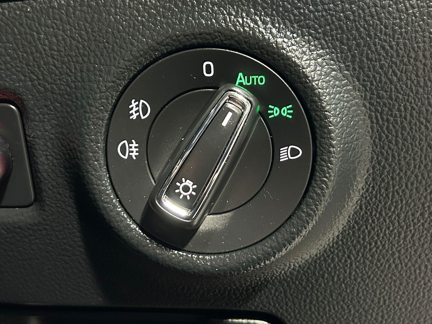 Used Skoda Superb 2017 for sale - 76584738: Photo 30