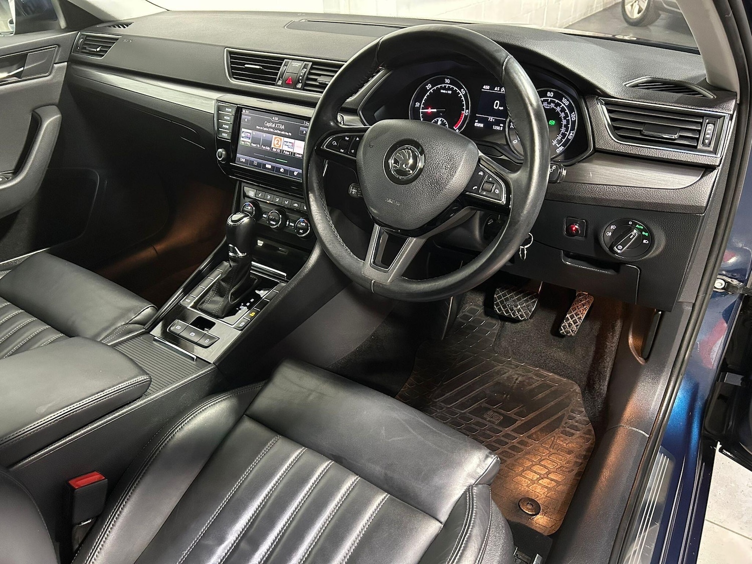 Used Skoda Superb 2017 for sale - 76584738: Photo 4