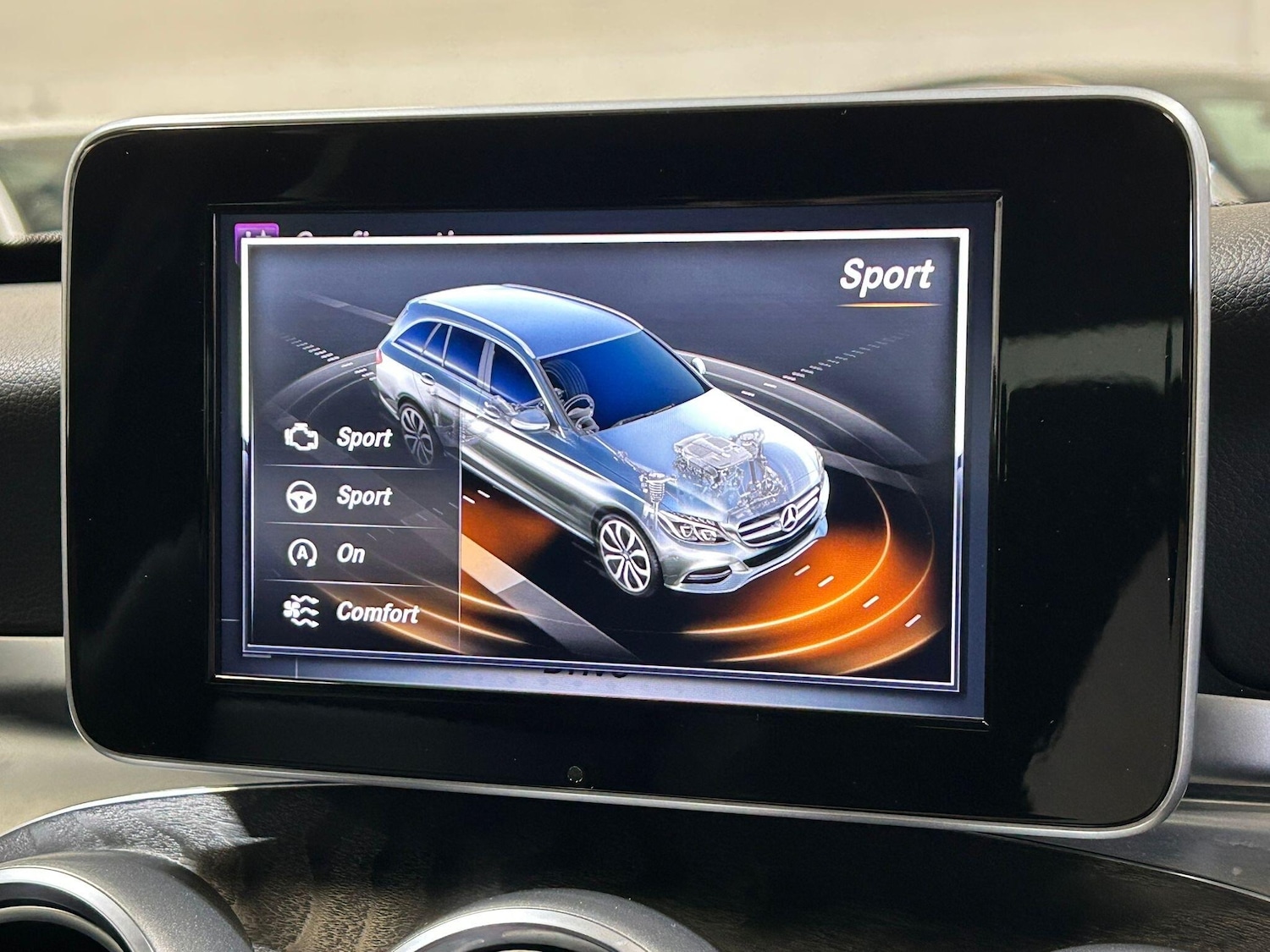 Used Mercedes-Benz C-Class 2018 for sale - 76108530: Photo 17
