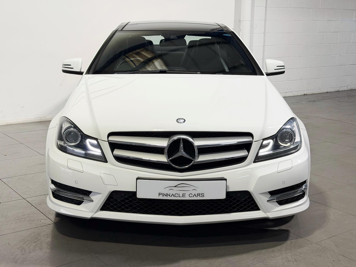 Used Mercedes-Benz C Class 2014 for sale - 76538726: Photo 2