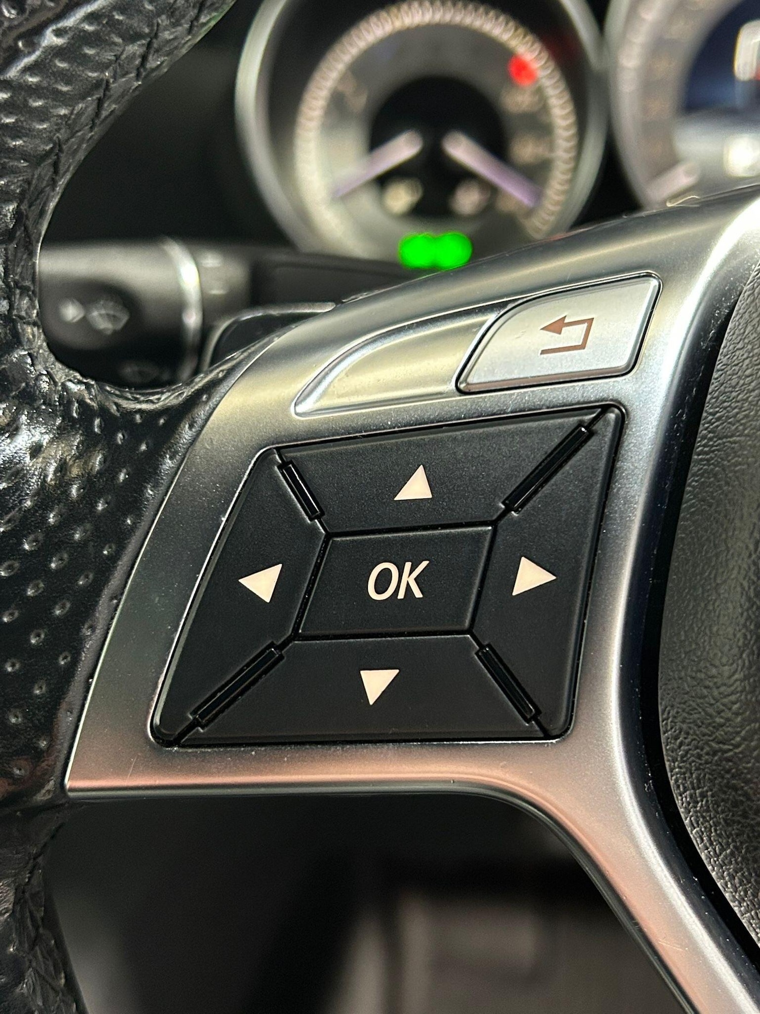 Used Mercedes-Benz C Class 2014 for sale - 76538726: Photo 25