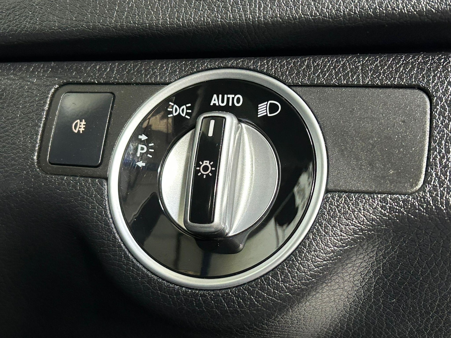 Used Mercedes-Benz C Class 2014 for sale - 76538726: Photo 30