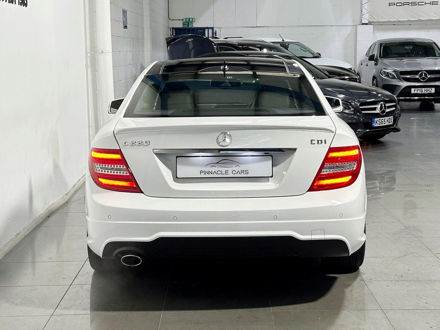 Used Mercedes-Benz C Class 2014 for sale - 76538726: Photo 9