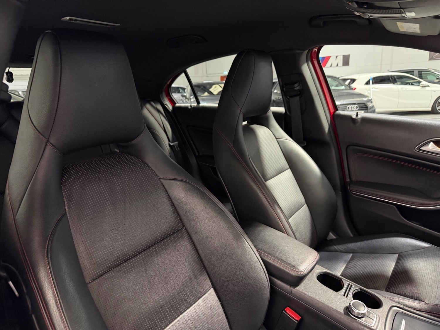 Used Mercedes-Benz A-Class 2014 for sale - 77564763: Photo 12