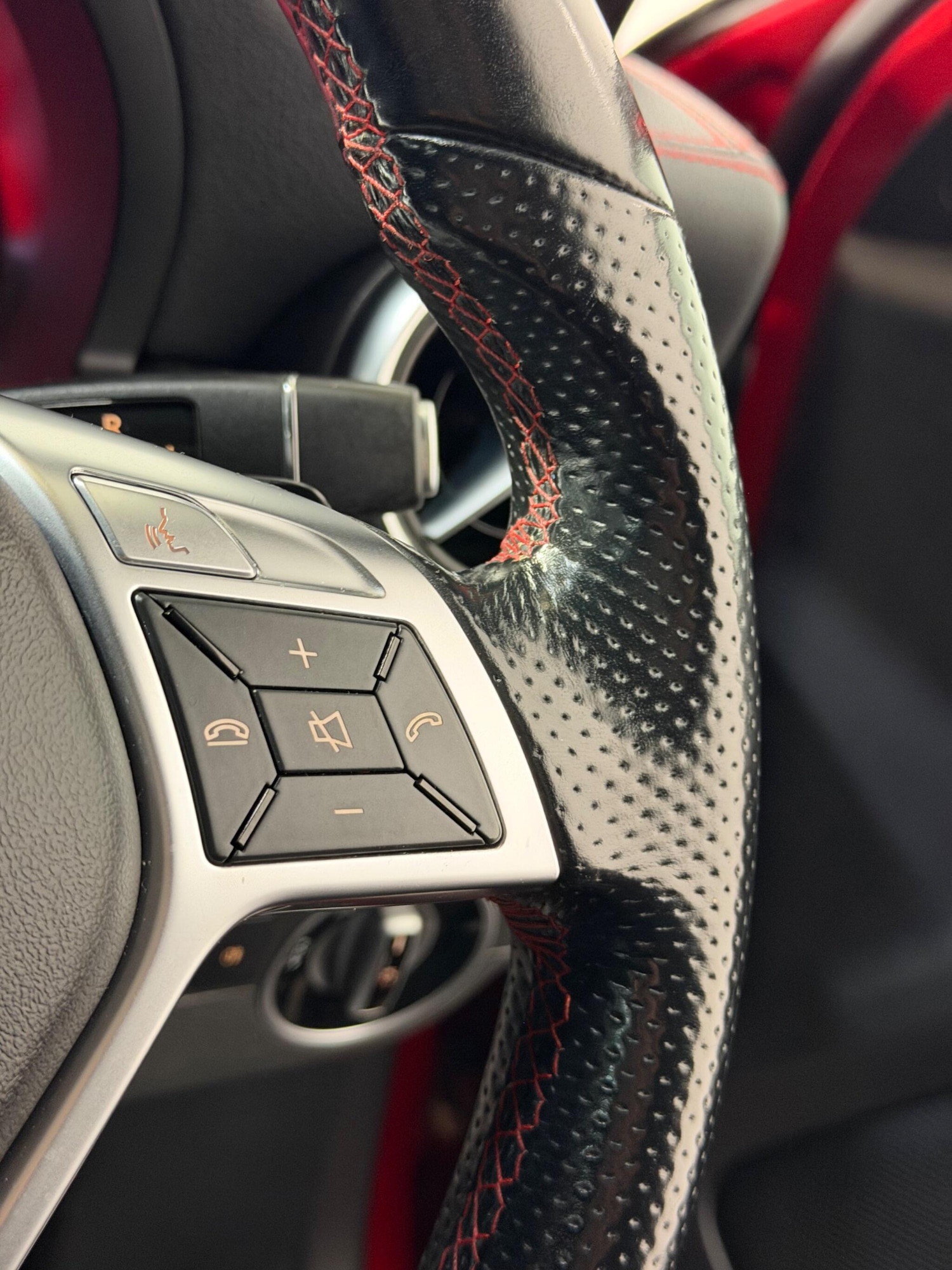 Used Mercedes-Benz A-Class 2014 for sale - 77564763: Photo 23