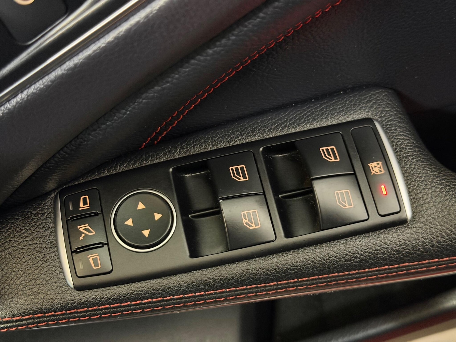 Used Mercedes-Benz A-Class 2014 for sale - 77564763: Photo 27