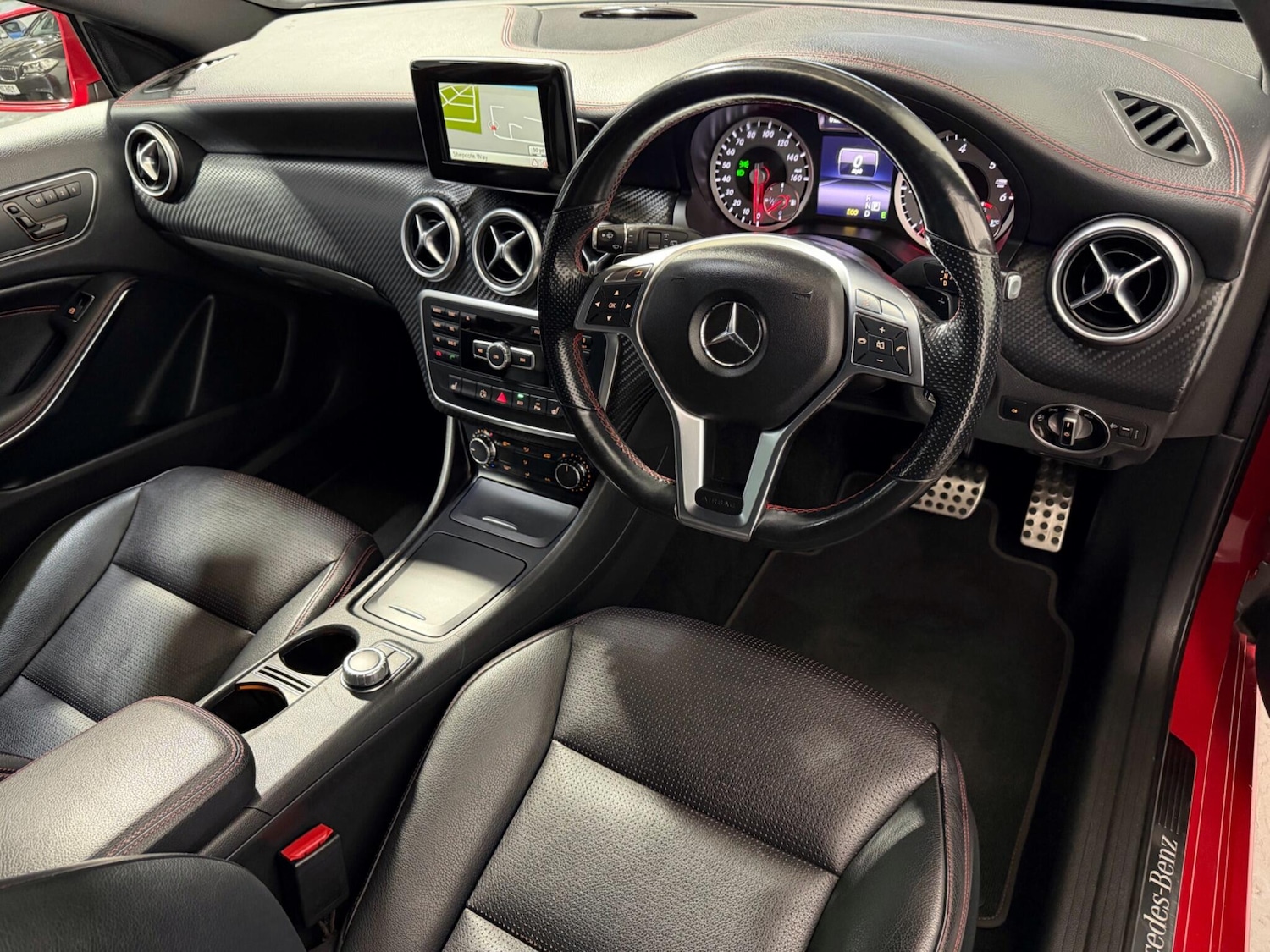 Used Mercedes-Benz A-Class 2014 for sale - 77564763: Photo 4