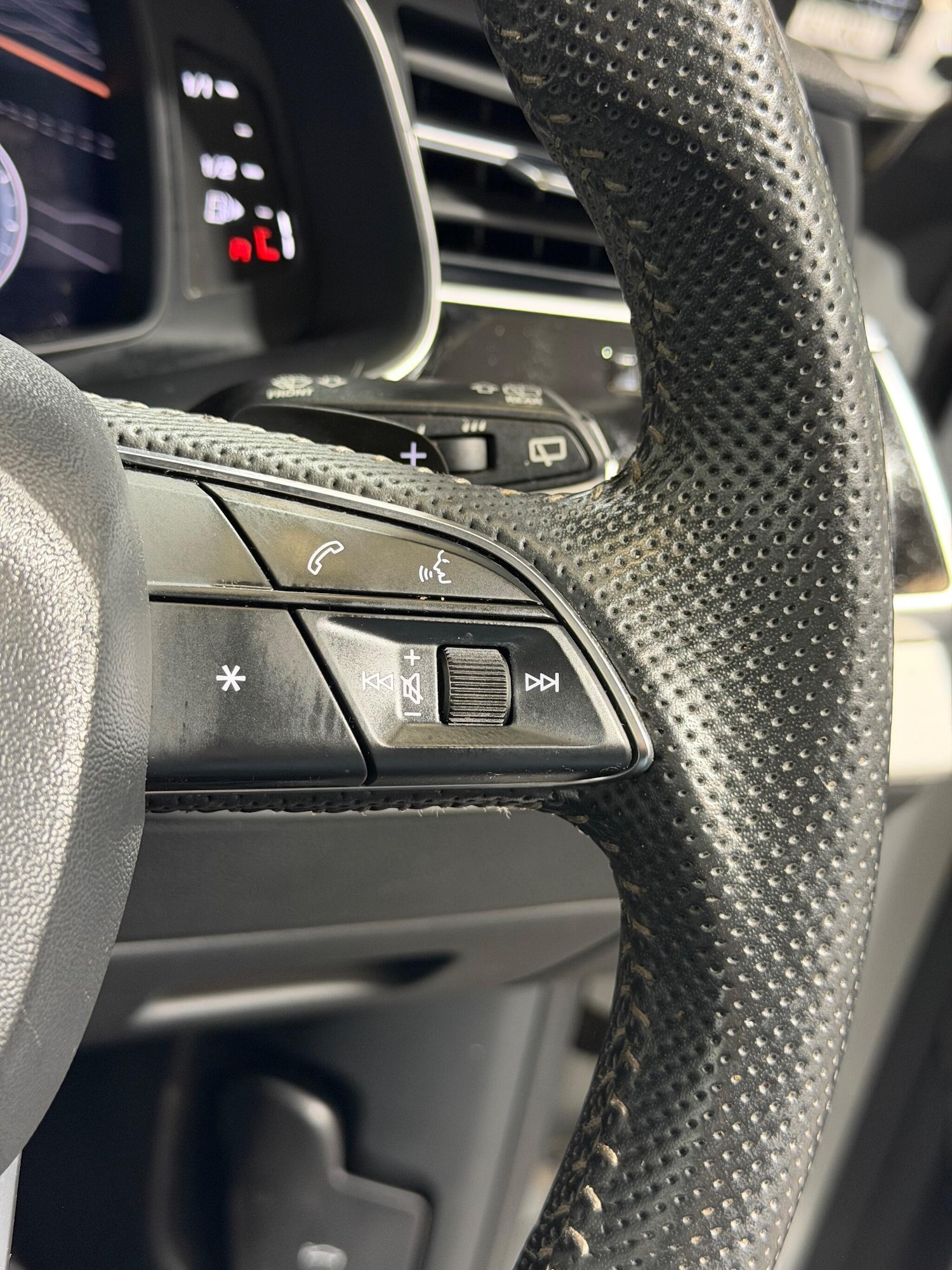 Used Audi Q8 2019 for sale - 76865457: Photo 36