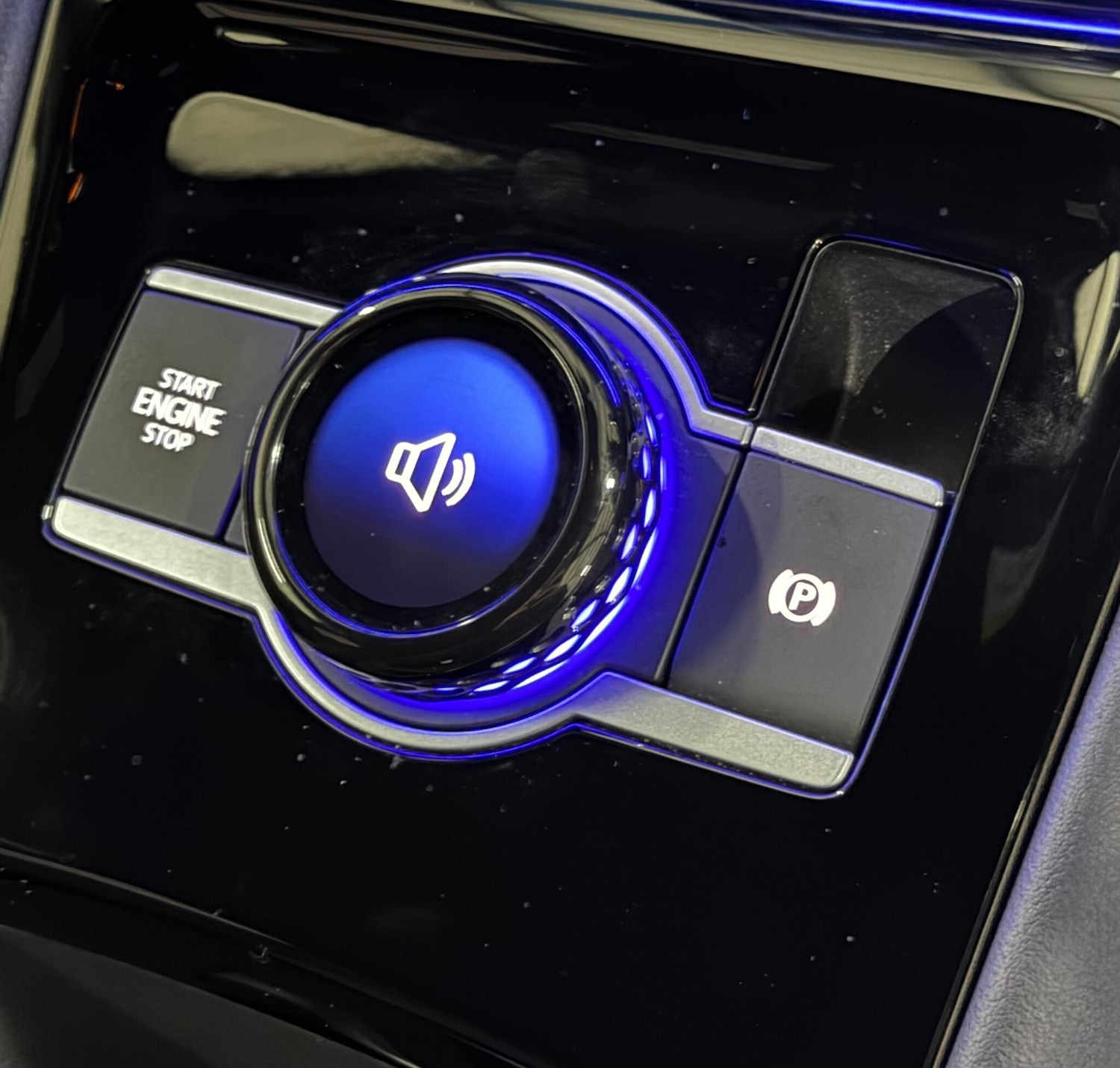 Used Volkswagen Tiguan 2024 for sale - 77066919: Photo 44