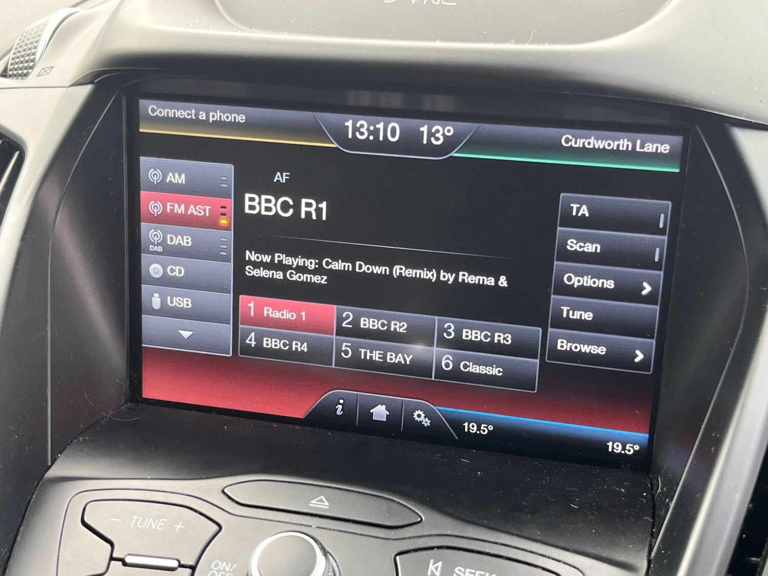 Used Ford Kuga 2016 for sale - 76398068: Photo 26