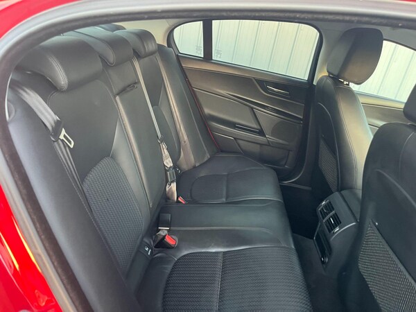 Used Jaguar XE 2015 for sale - 76189419: Photo 38
