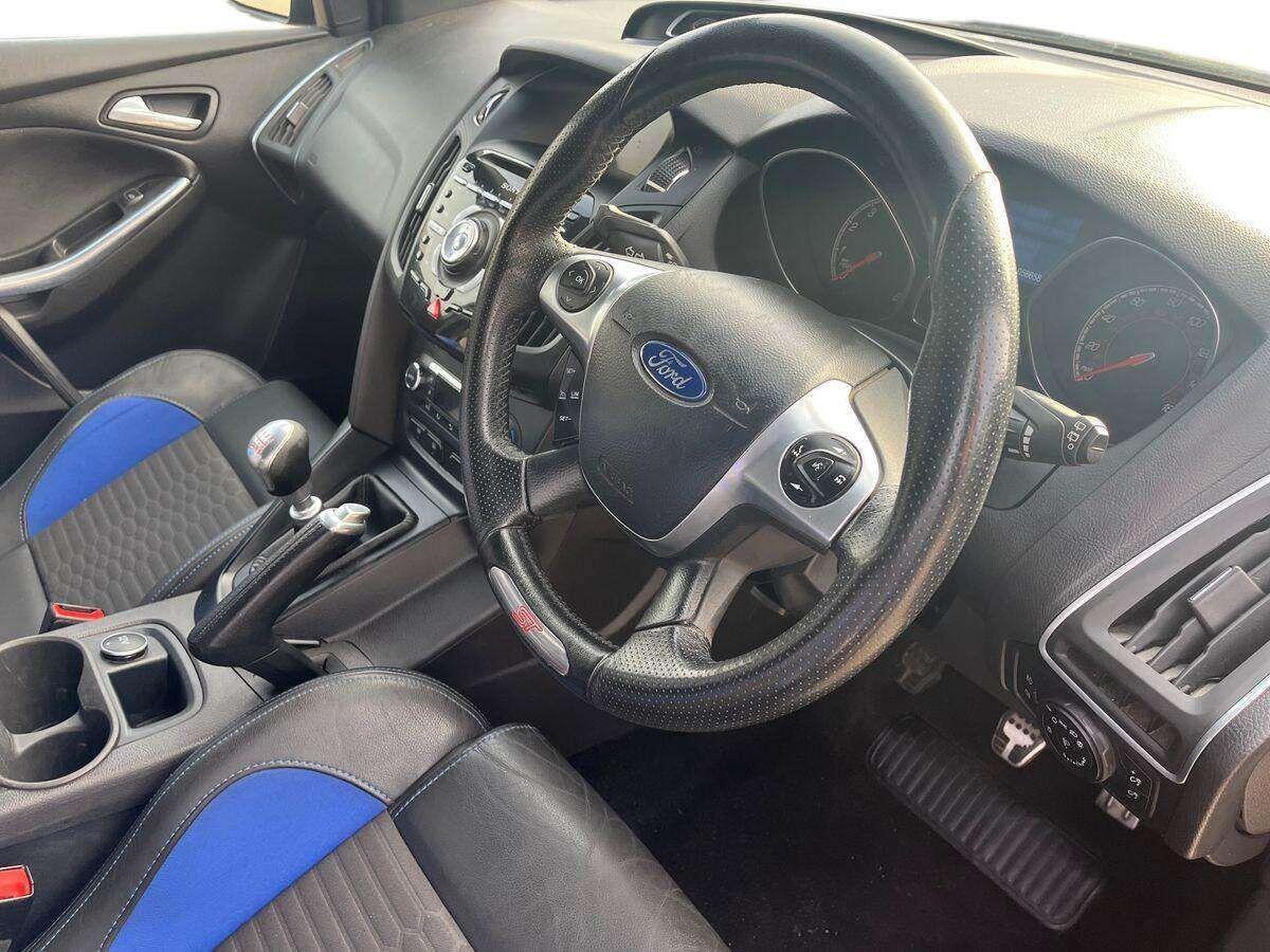 Used Ford Focus for sale - 77824380: Photo 11