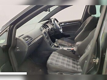 Used Volkswagen Golf 2016 for sale - 78601711: Photo