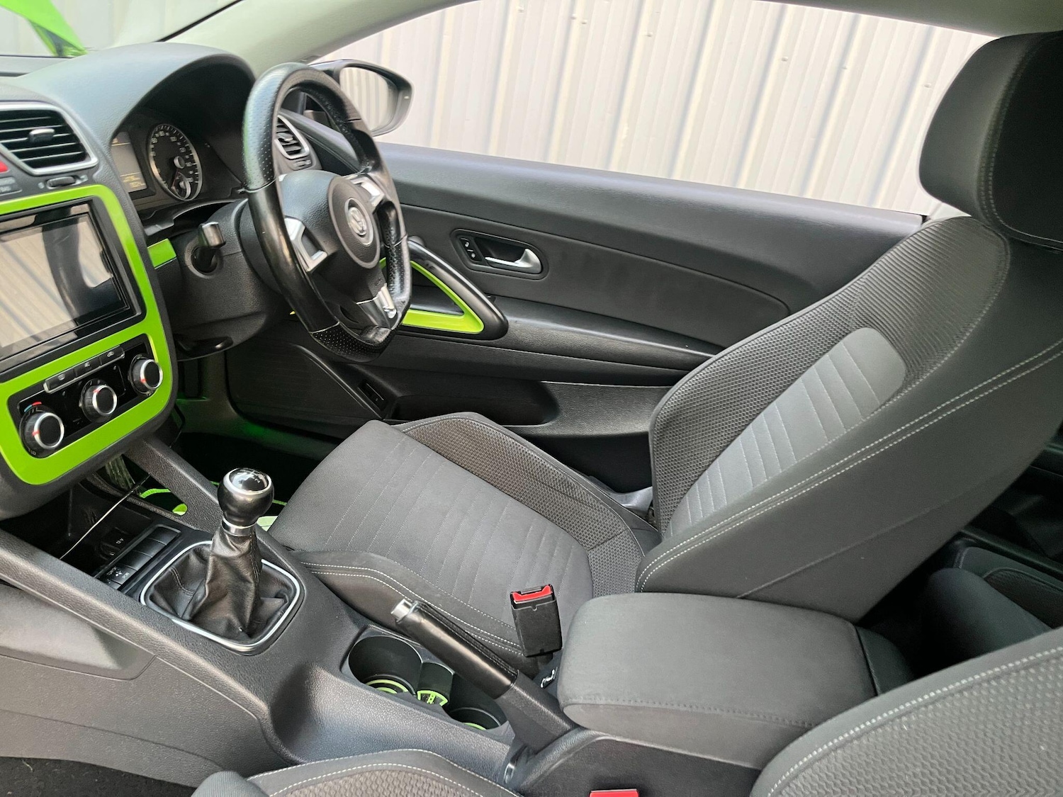 Used Volkswagen Scirocco 2011 for sale - 77306006: Photo 33