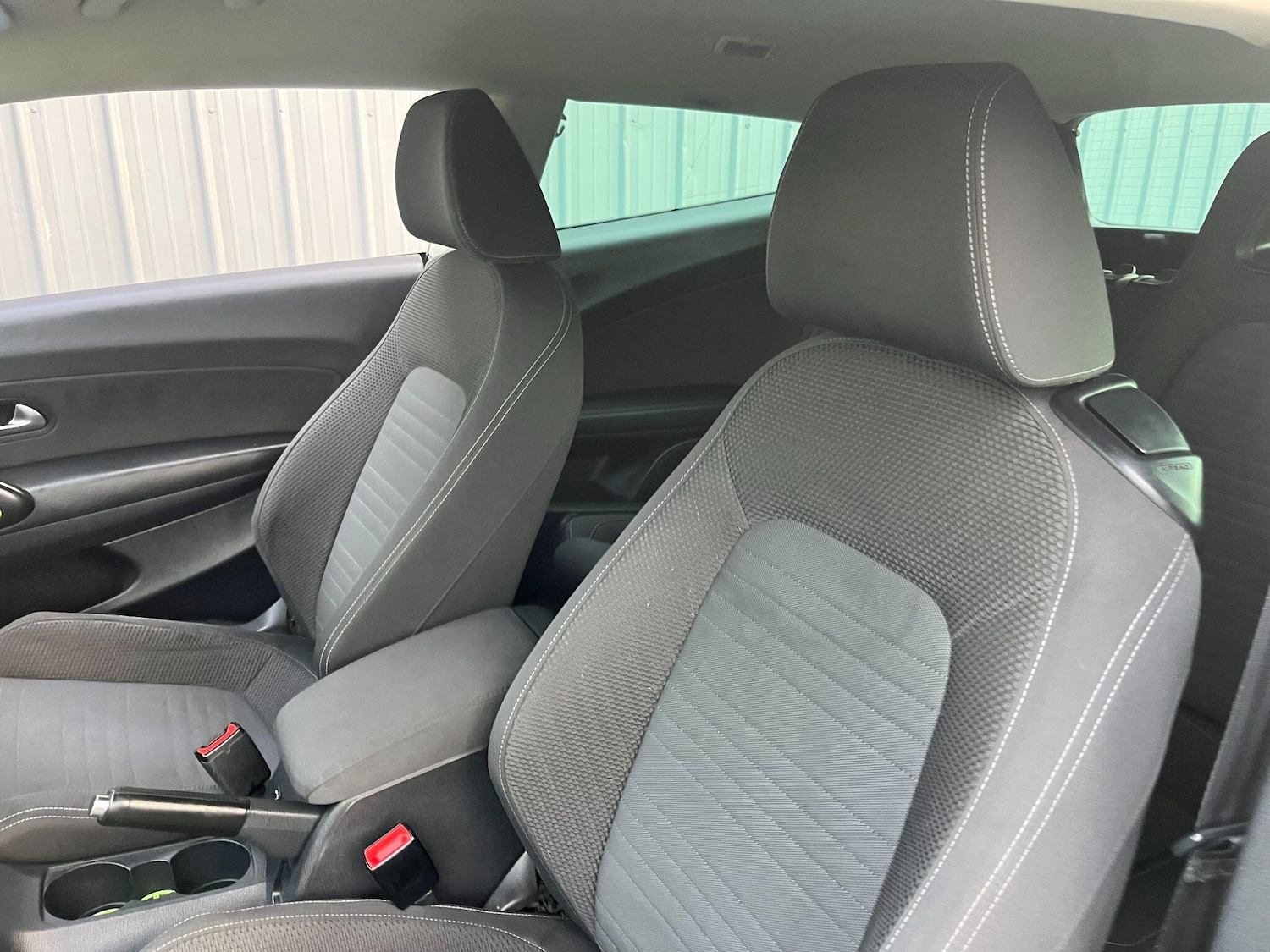 Used Volkswagen Scirocco 2011 for sale - 77306006: Photo 37