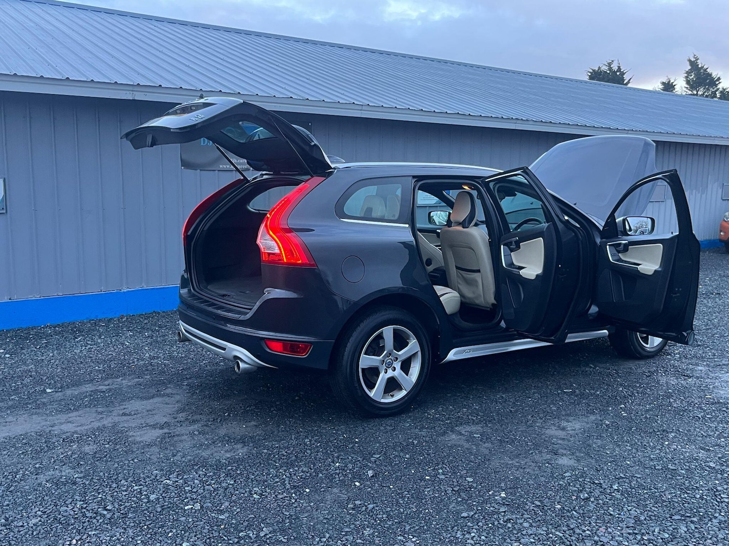 Used Volvo XC60 2013 for sale - 77175367: Photo 12