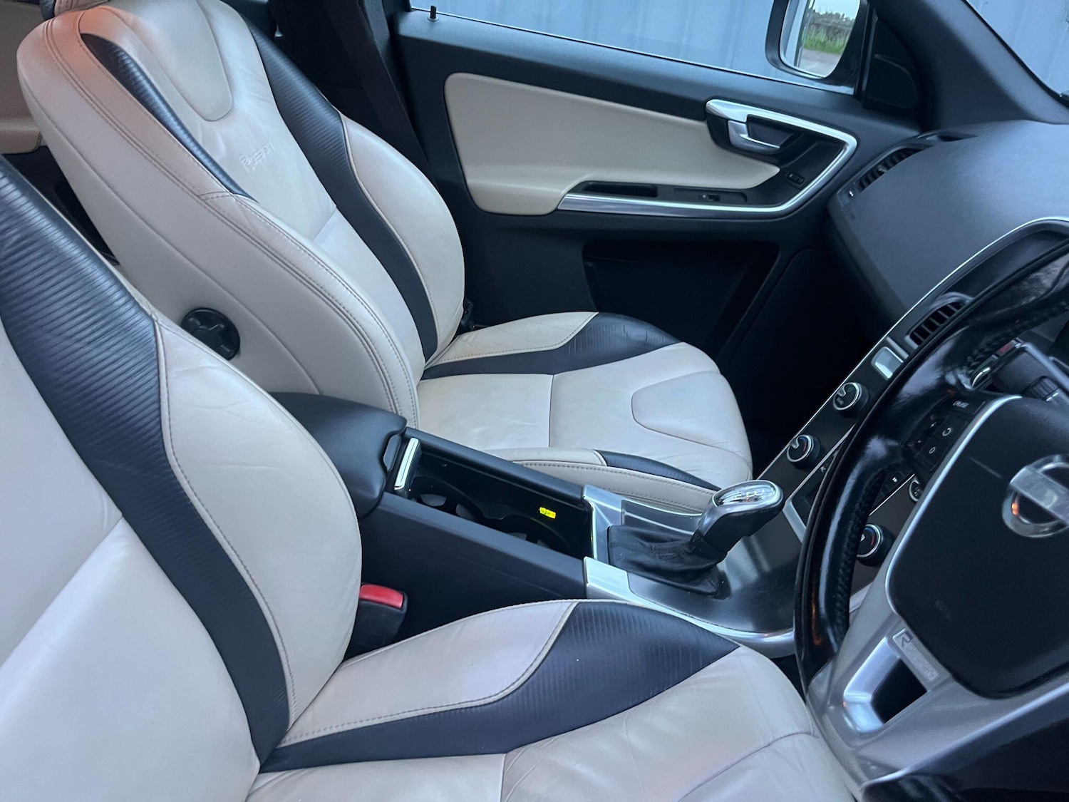 Used Volvo XC60 2013 for sale - 77175367: Photo 30