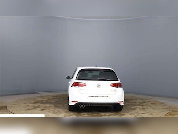 Used Volkswagen Golf 2016 for sale - 77573873: Photo