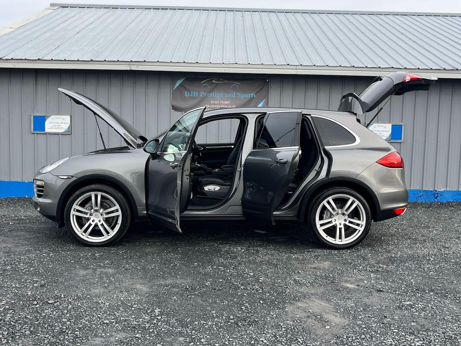 Used Porsche Cayenne 2012 for sale - 77203053: Photo 3