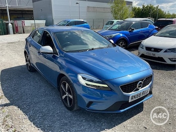 Used Volvo V40 2016 for sale - 78417132: Photo