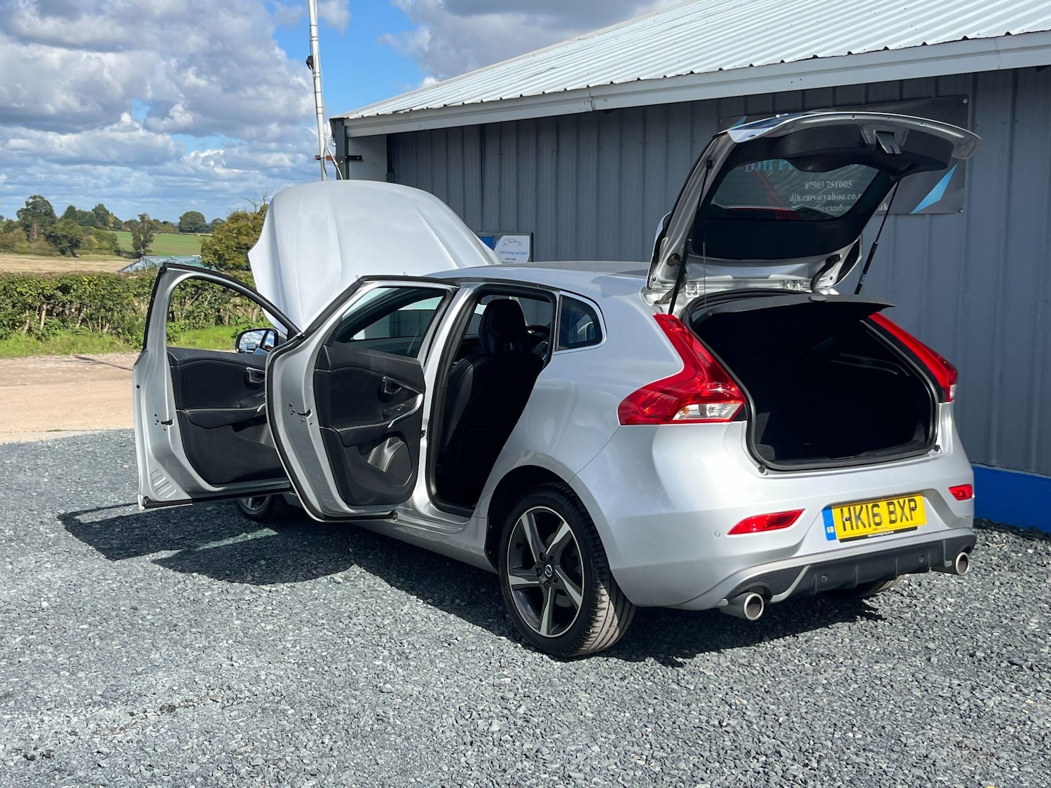Used Volvo V40 2016 for sale - 75928205: Photo 17