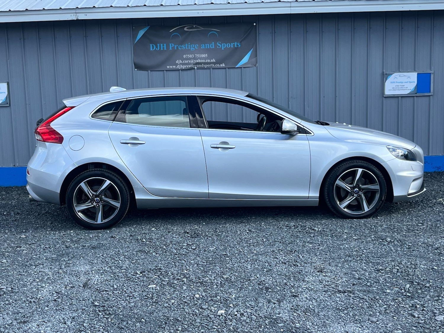 Used Volvo V40 2016 for sale - 75928205: Photo 21