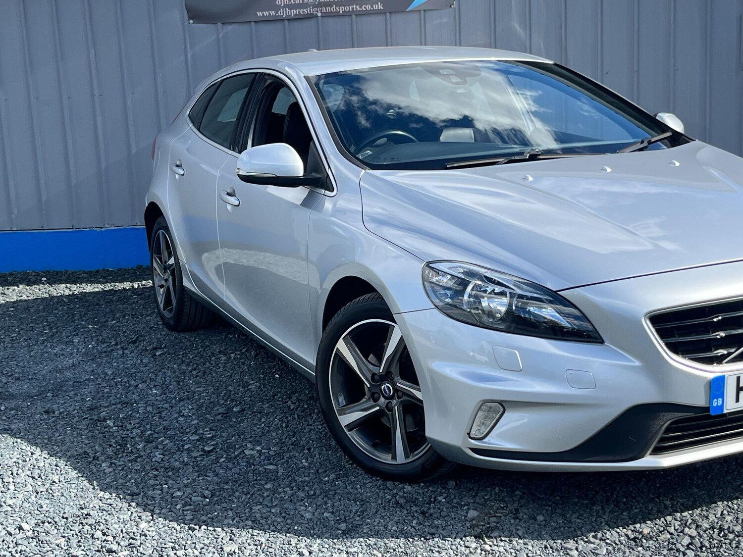 Used Volvo V40 2016 for sale - 75928205: Photo 25