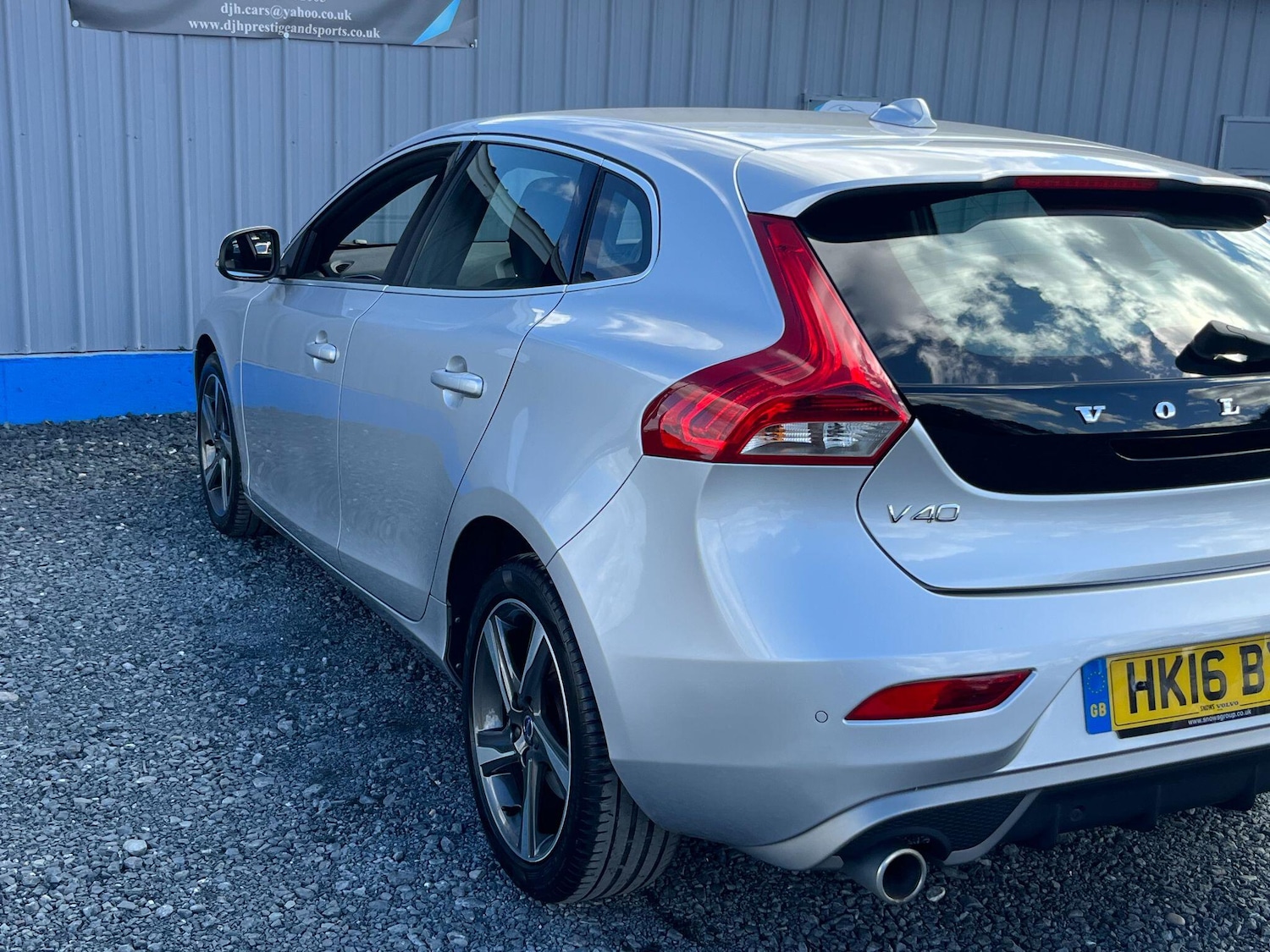 Used Volvo V40 2016 for sale - 75928205: Photo 65