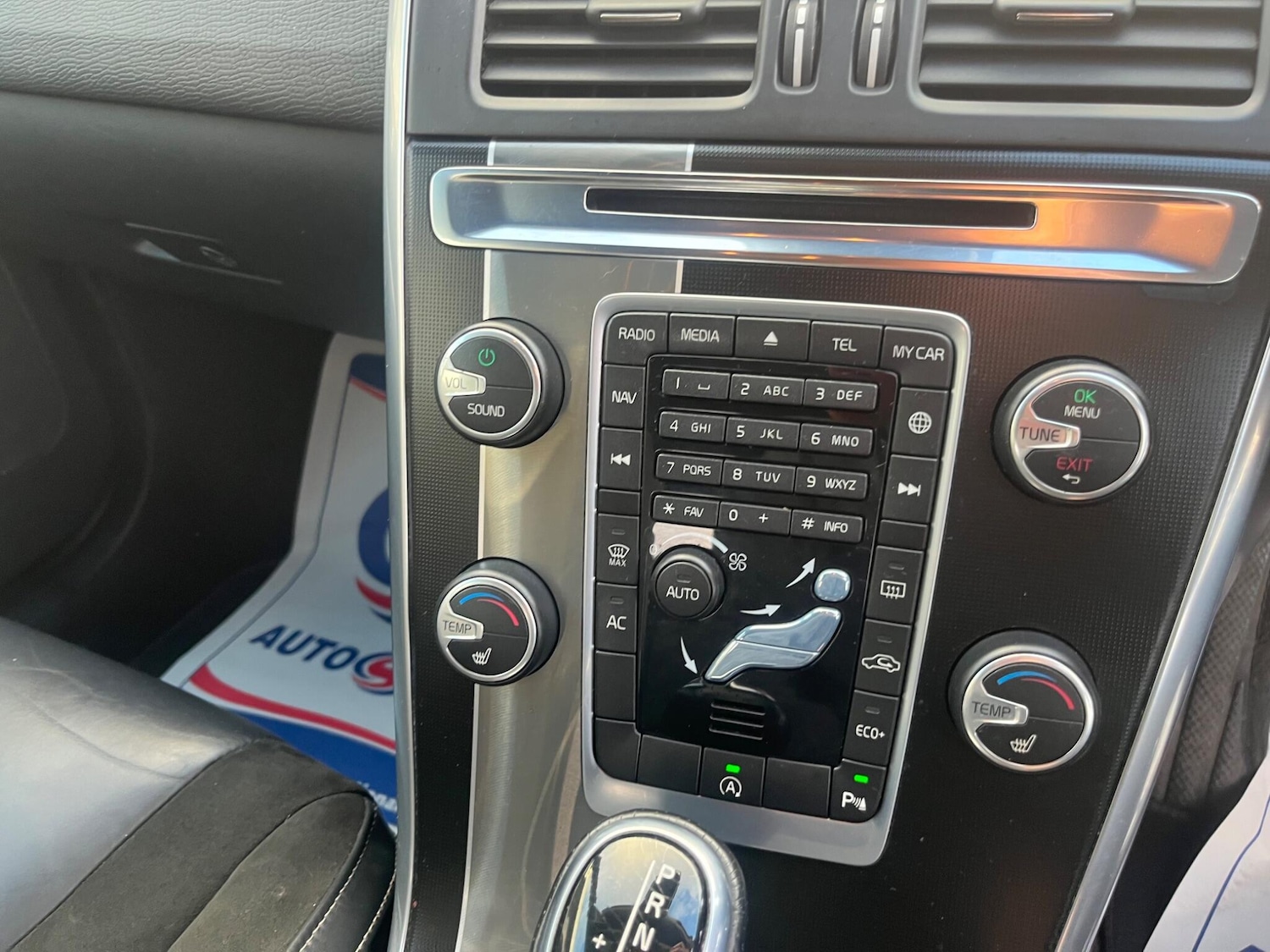 Used Volvo XC60 2015 for sale - 76839886: Photo 35