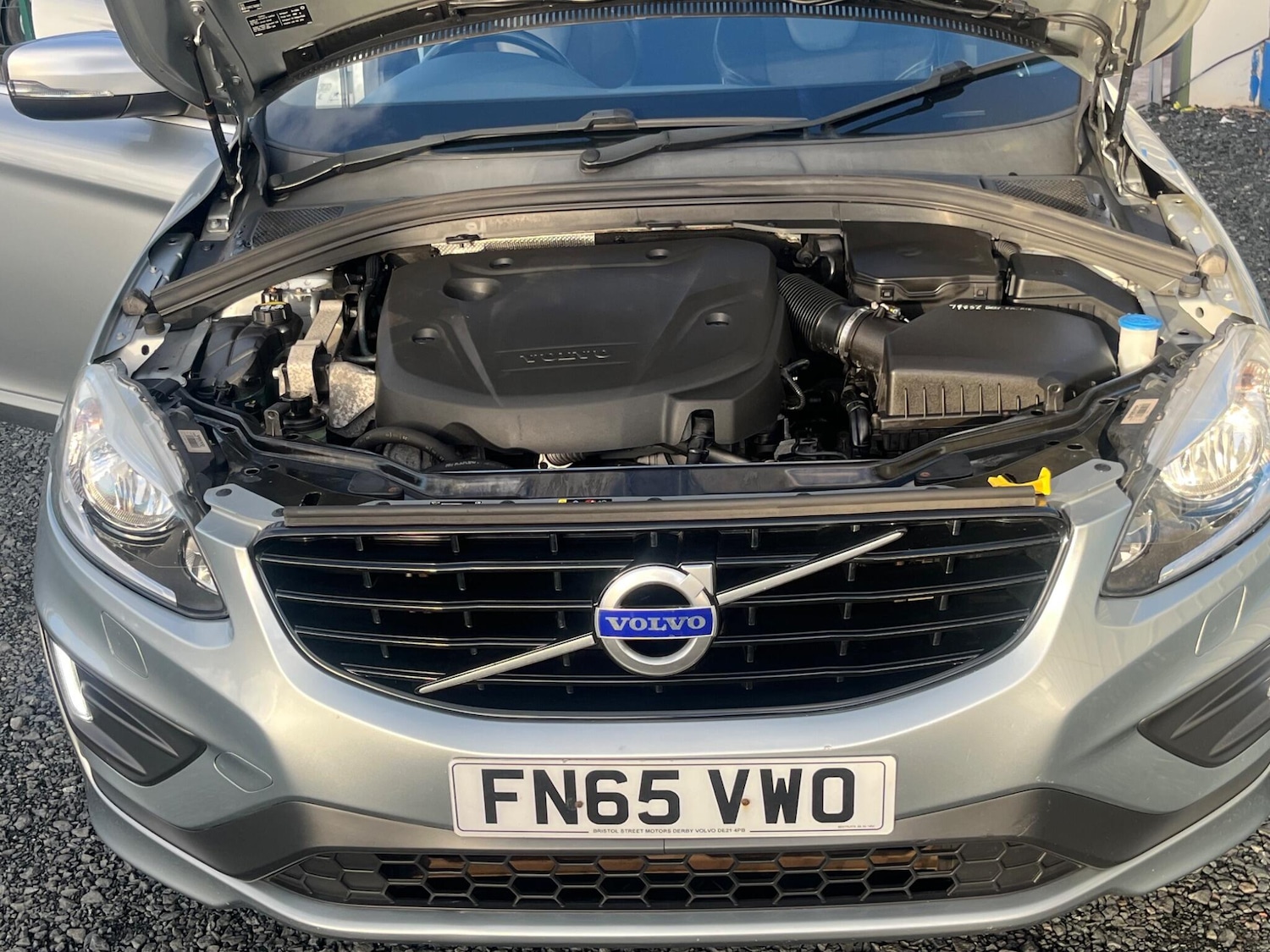Used Volvo XC60 2015 for sale - 76839886: Photo 37