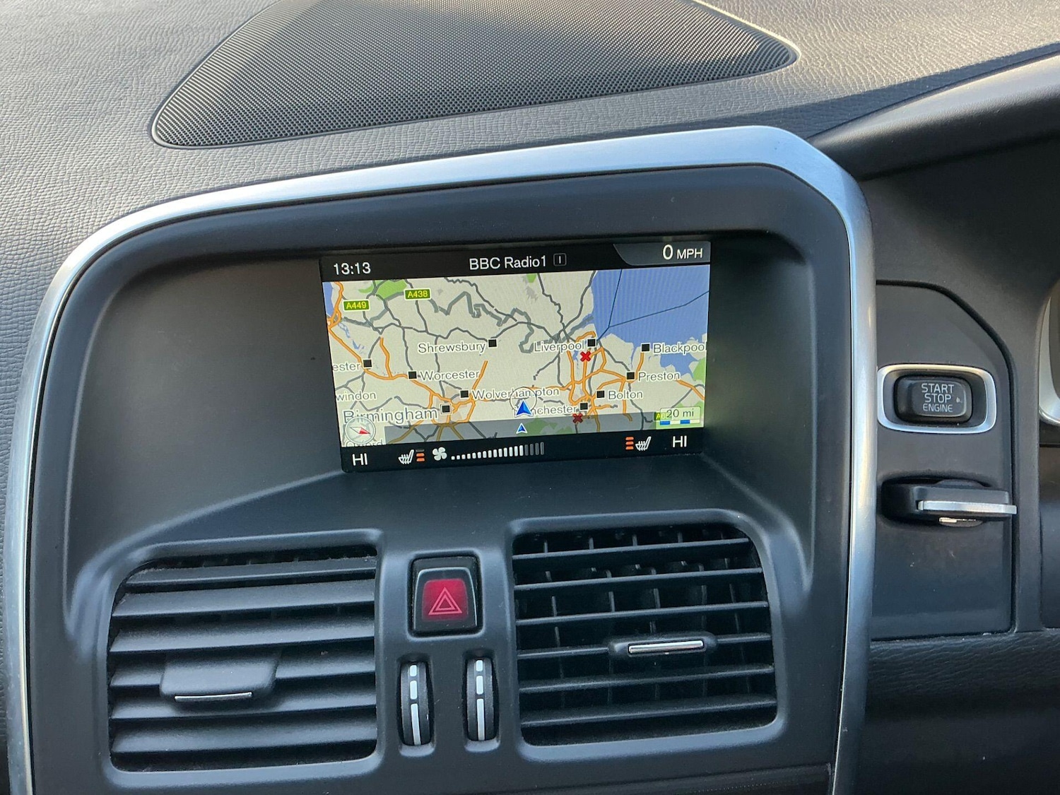 Used Volvo XC60 2015 for sale - 76839886: Photo 5