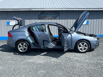 Used Volvo S60 2018 for sale - 75531232: Photo