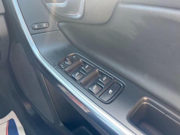 Used Volvo S60 2018 for sale - 75531232: Photo 42