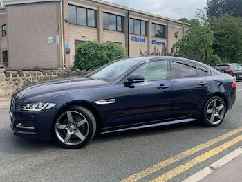Used Jaguar XE 2017 for sale - 77345028: Photo