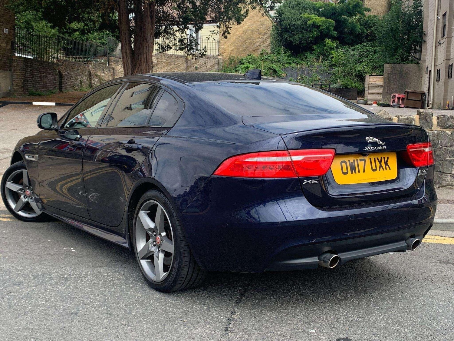 Used Jaguar XE 2017 for sale - 77345028: Photo 6