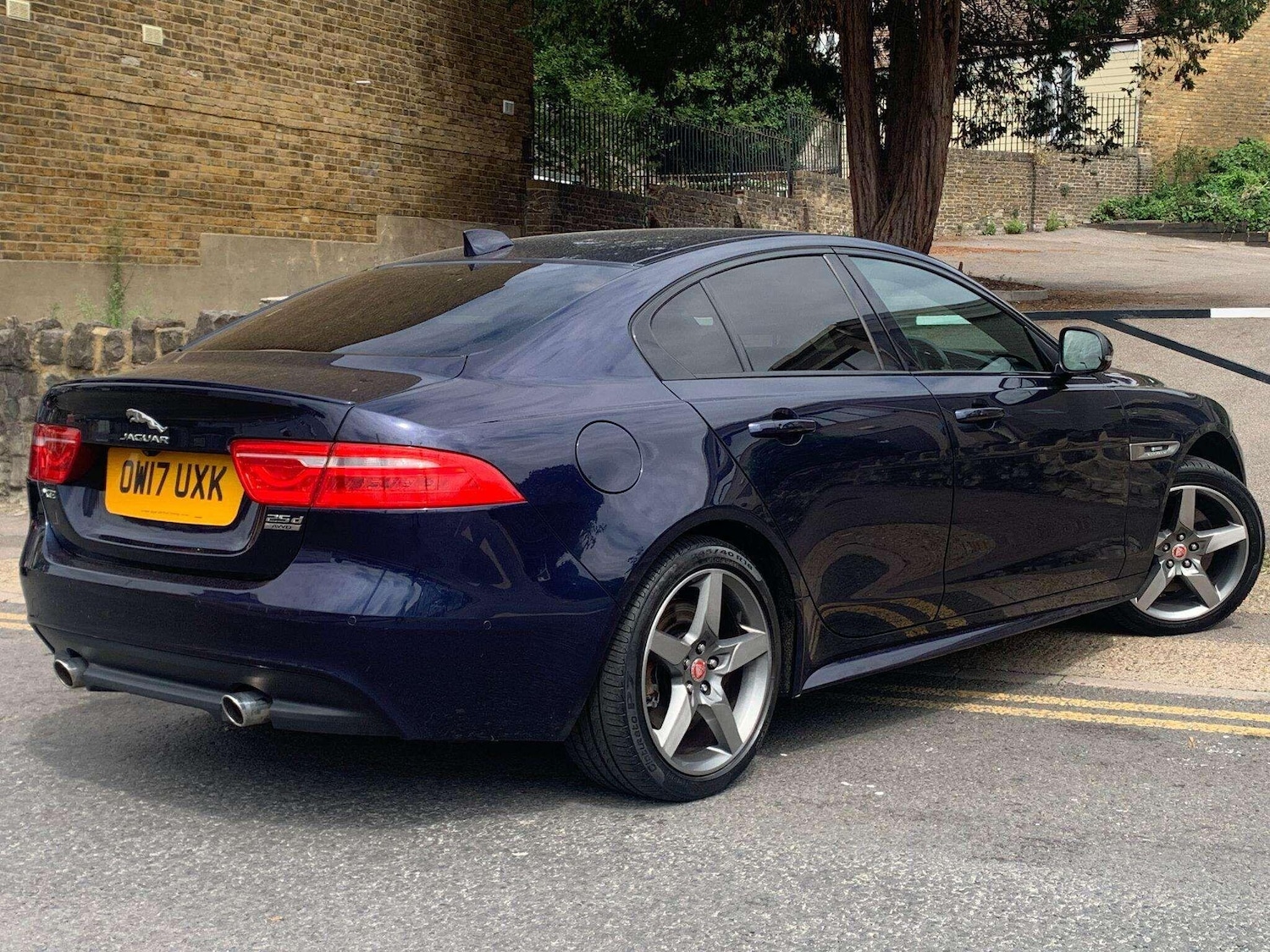 Used Jaguar XE 2017 for sale - 77345028: Photo 8