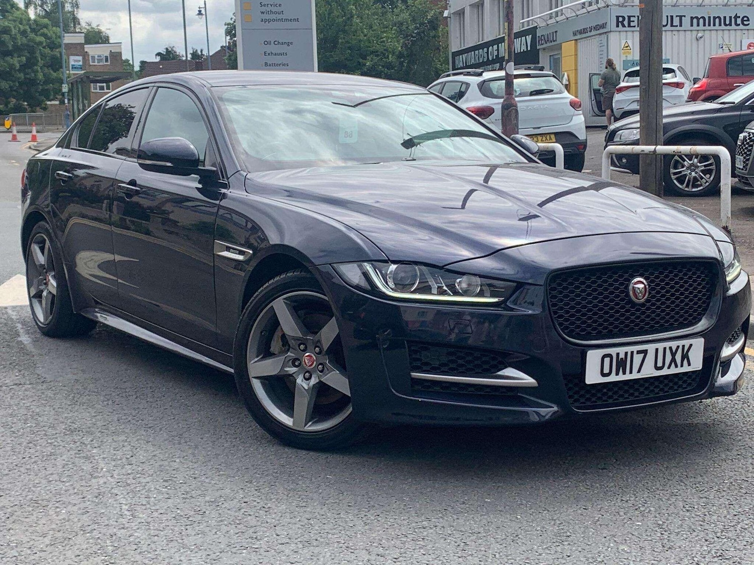 Used Jaguar XE 2017 for sale - 77345028: Photo 9