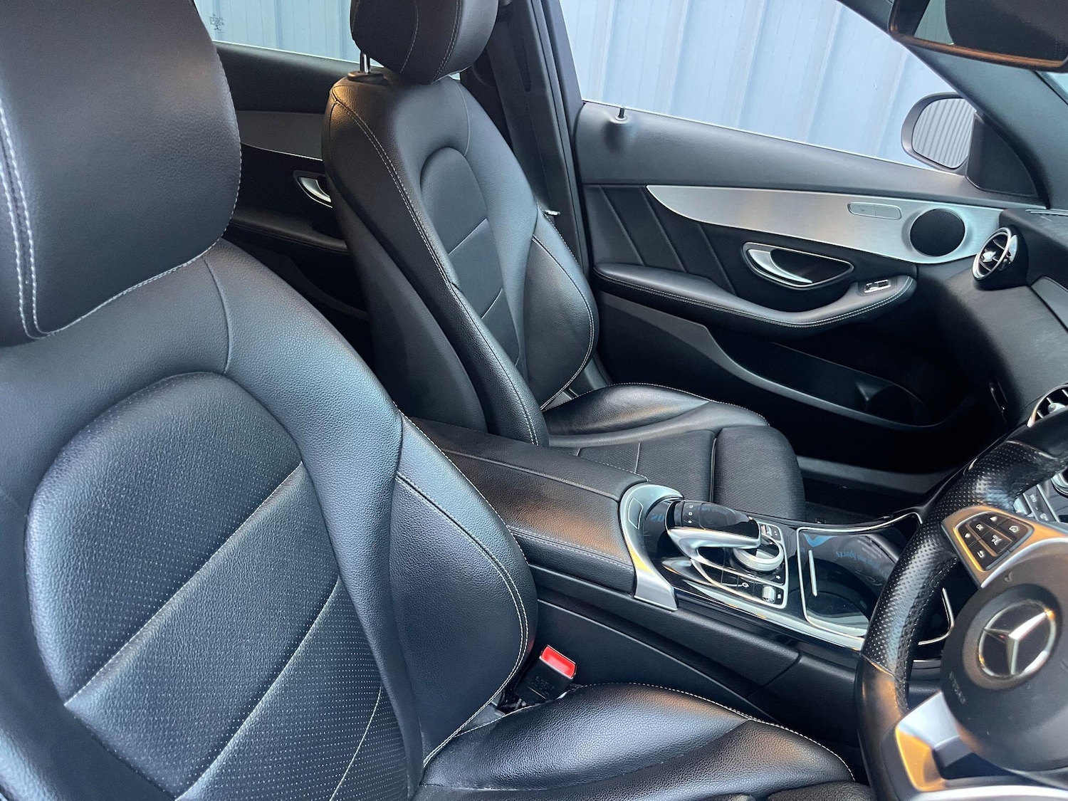 Used Mercedes-Benz C Class 2016 for sale - 76992437: Photo 32