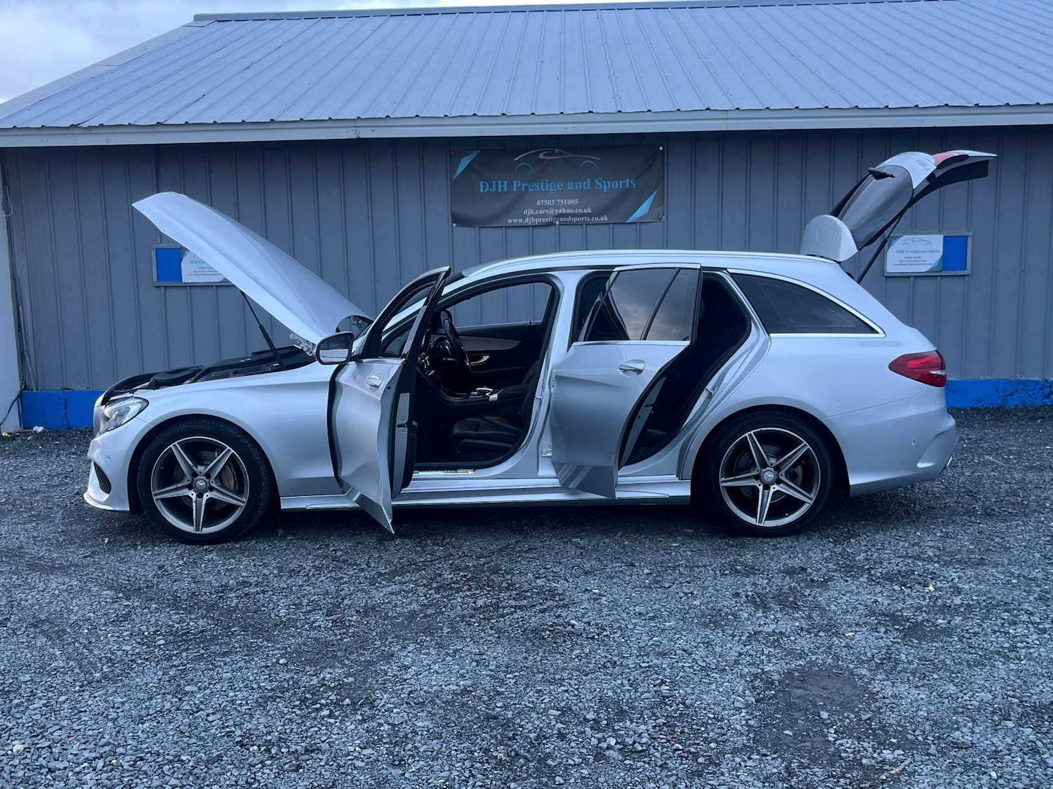 Used Mercedes-Benz C Class 2016 for sale - 76992437: Photo 4