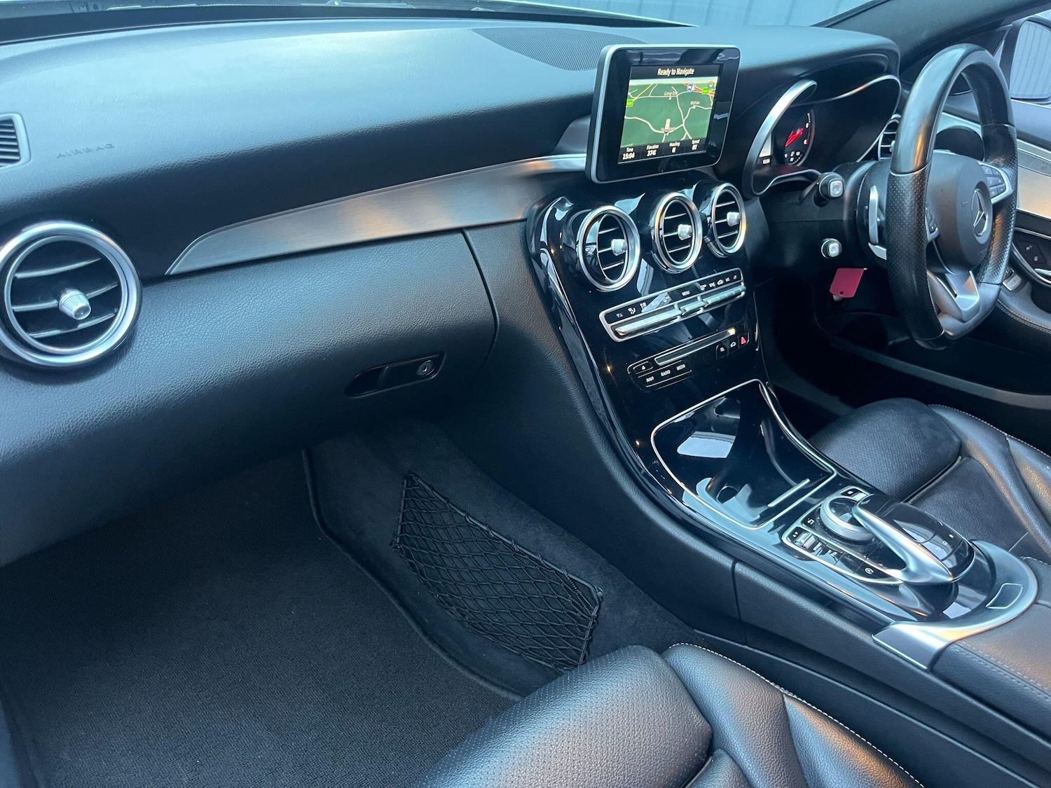 Used Mercedes-Benz C Class 2016 for sale - 76992437: Photo 44