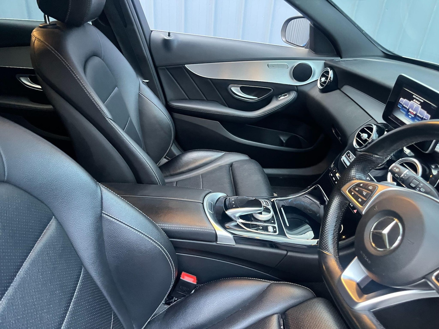 Used Mercedes-Benz C Class 2016 for sale - 76992437: Photo 7