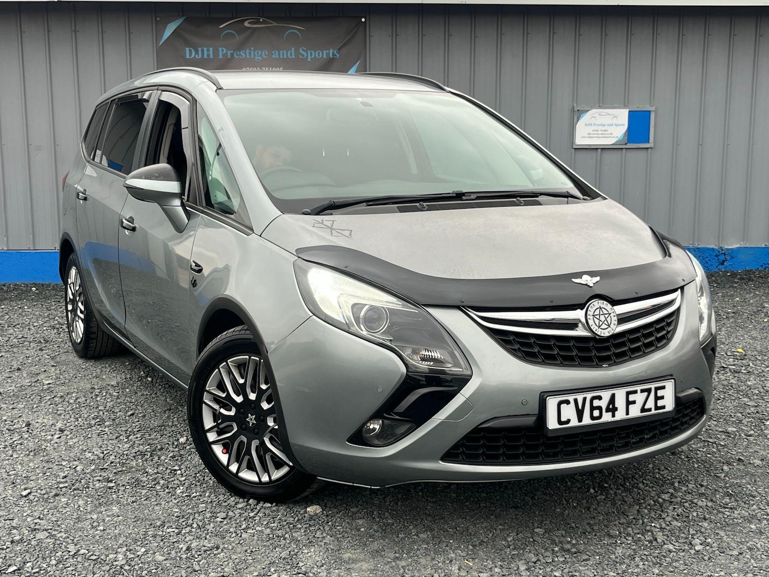 Used Vauxhall Zafira Tourer 2014 for sale - 76425002: Photo 1